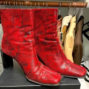 Stuart Weitzman Snakeskin boots, Red